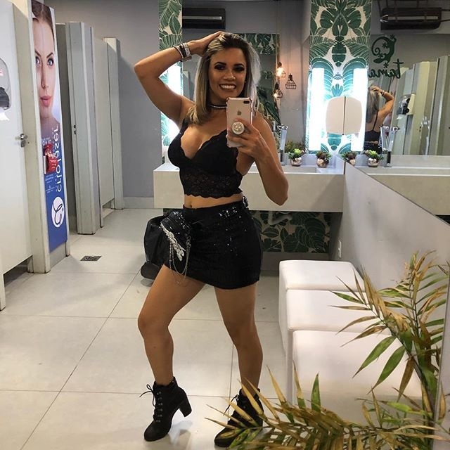Tocando demais