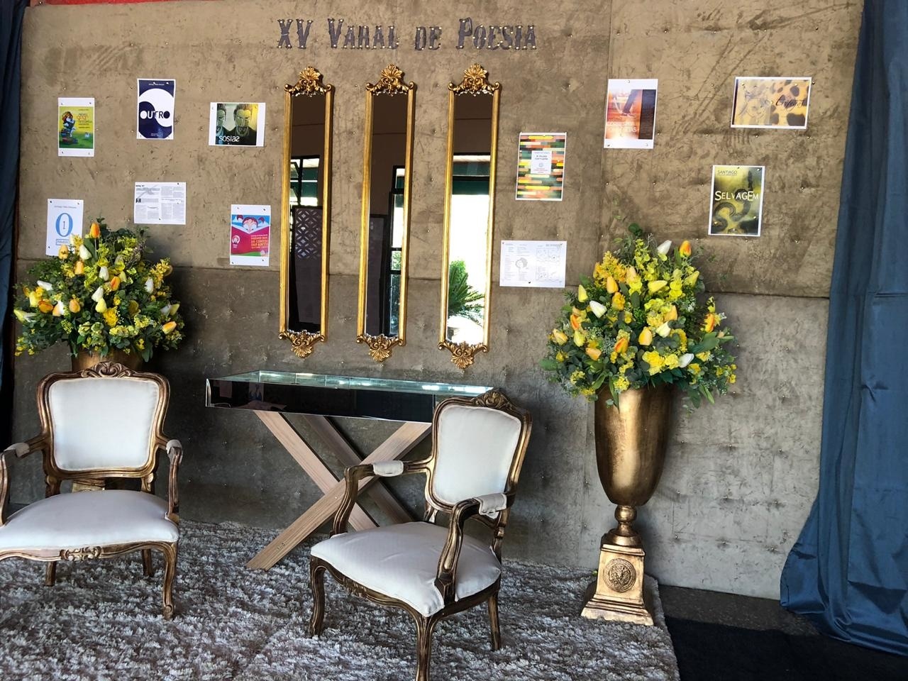 Varal de Poesias
