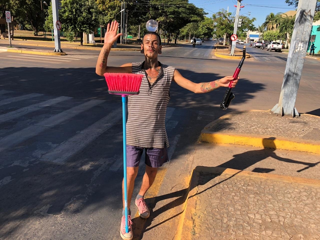 Os holofotes da rua