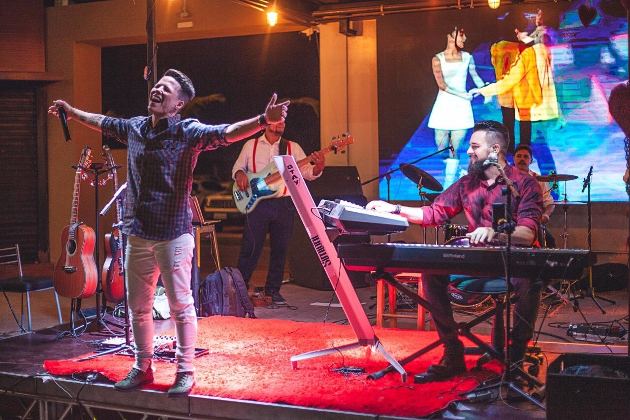 Artista de Sinop vence promoção e entrará no camarim da dupla Sandy e Junior