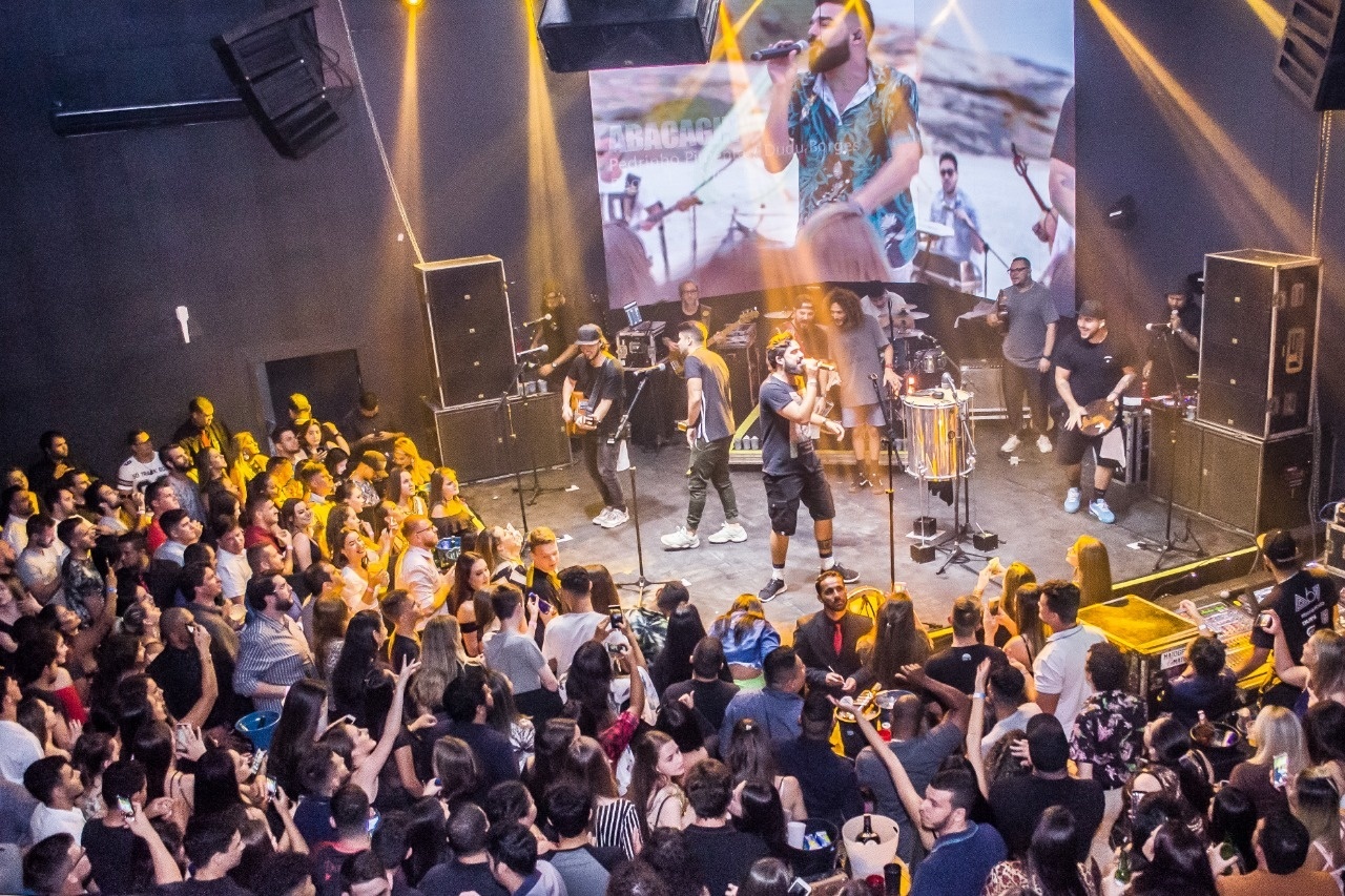 Show Atitude 67