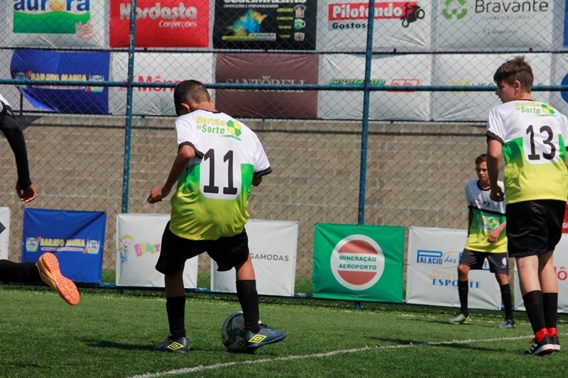 Começaram os jogos da 1ª Copinha Escola Flamengo