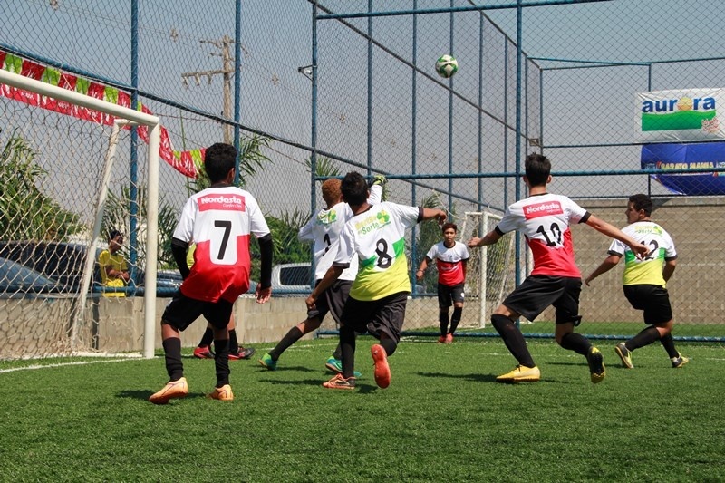 Começaram os jogos da 1ª Copinha Escola Flamengo