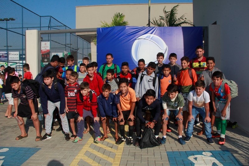 Começaram os jogos da 1ª Copinha Escola Flamengo