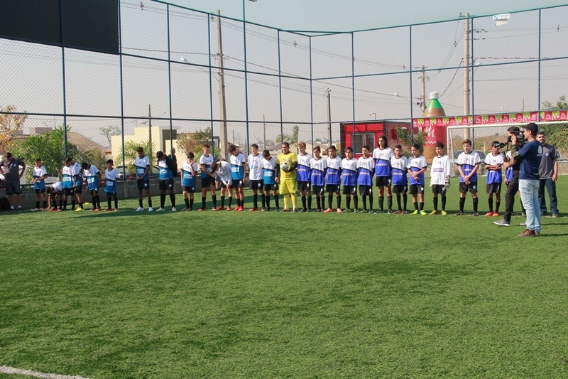 Começaram os jogos da 1ª Copinha Escola Flamengo