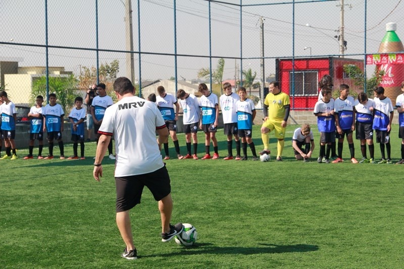 Começaram os jogos da 1ª Copinha Escola Flamengo