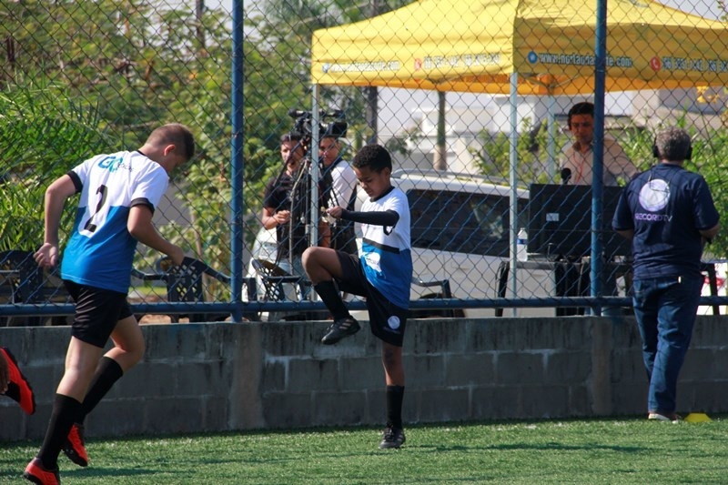 Começaram os jogos da 1ª Copinha Escola Flamengo