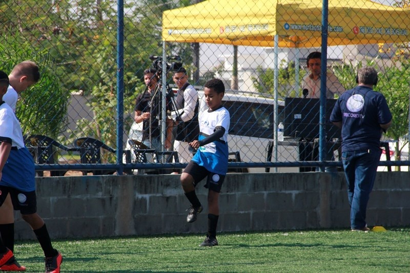 Começaram os jogos da 1ª Copinha Escola Flamengo