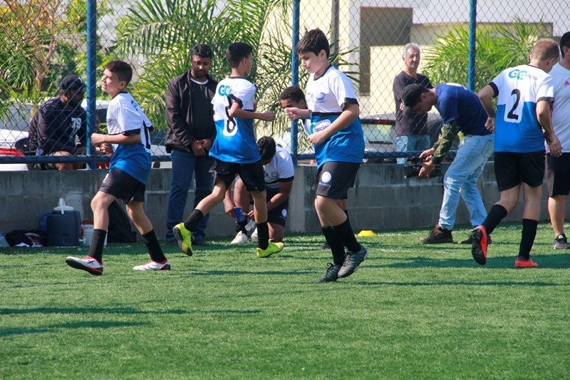 Começaram os jogos da 1ª Copinha Escola Flamengo