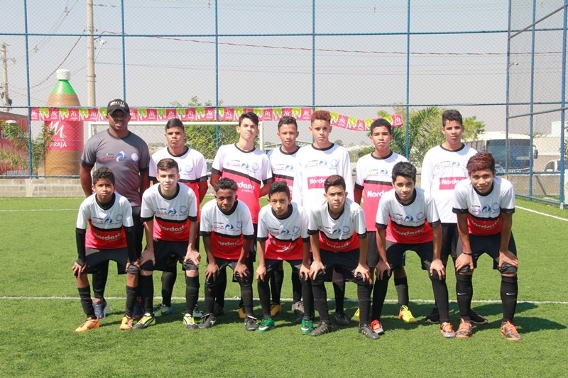 Começaram os jogos da 1ª Copinha Escola Flamengo
