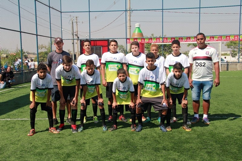 Começaram os jogos da 1ª Copinha Escola Flamengo