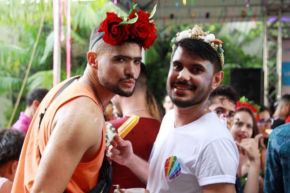 Bloco B comanda carnaval diferente em Sinop