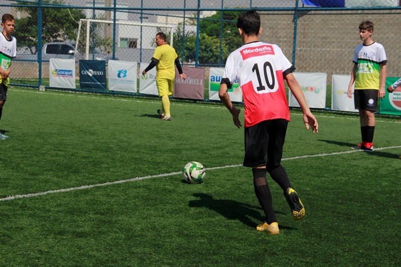 Começaram os jogos da 1ª Copinha Escola Flamengo