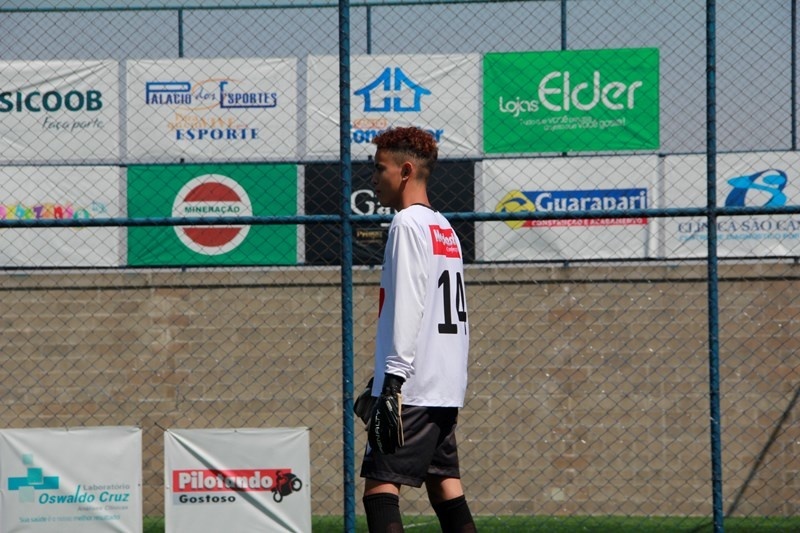 Começaram os jogos da 1ª Copinha Escola Flamengo