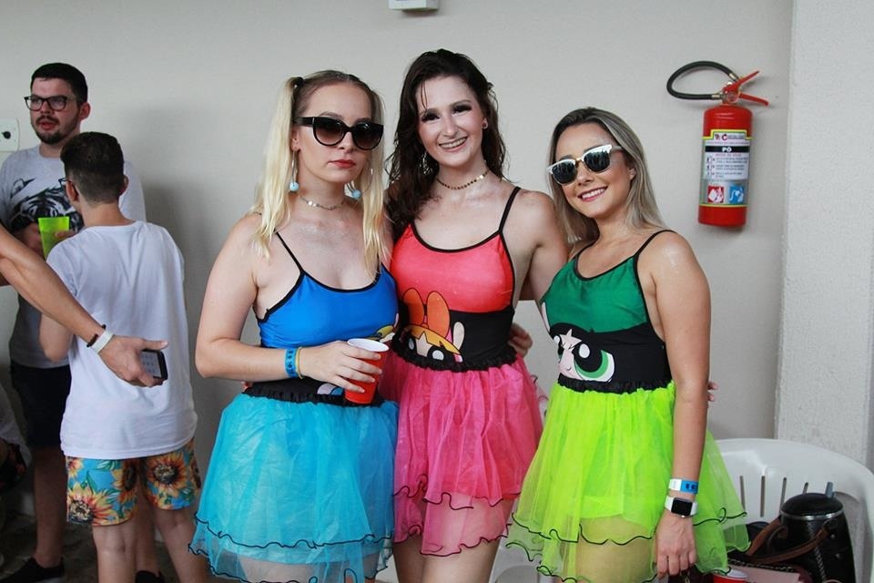 Bloco B comanda carnaval diferente em Sinop