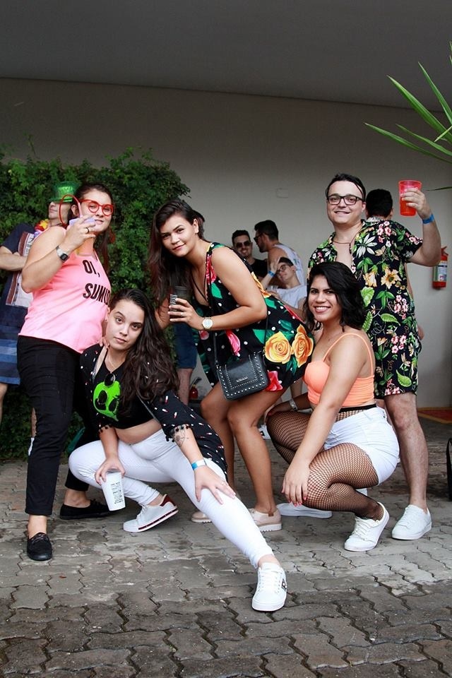 Bloco B comanda carnaval diferente em Sinop