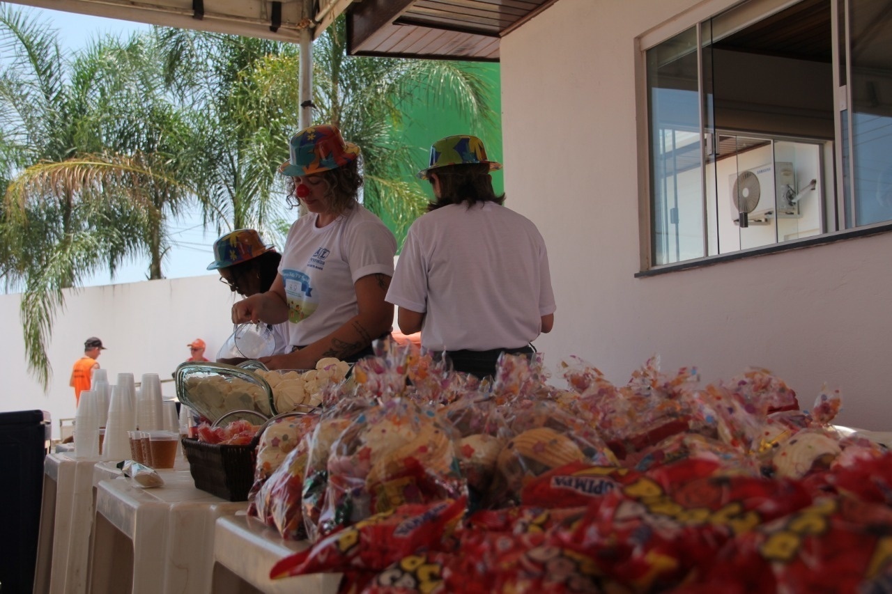 TV Capital festeja dia das crianças com alunos da rede municipal