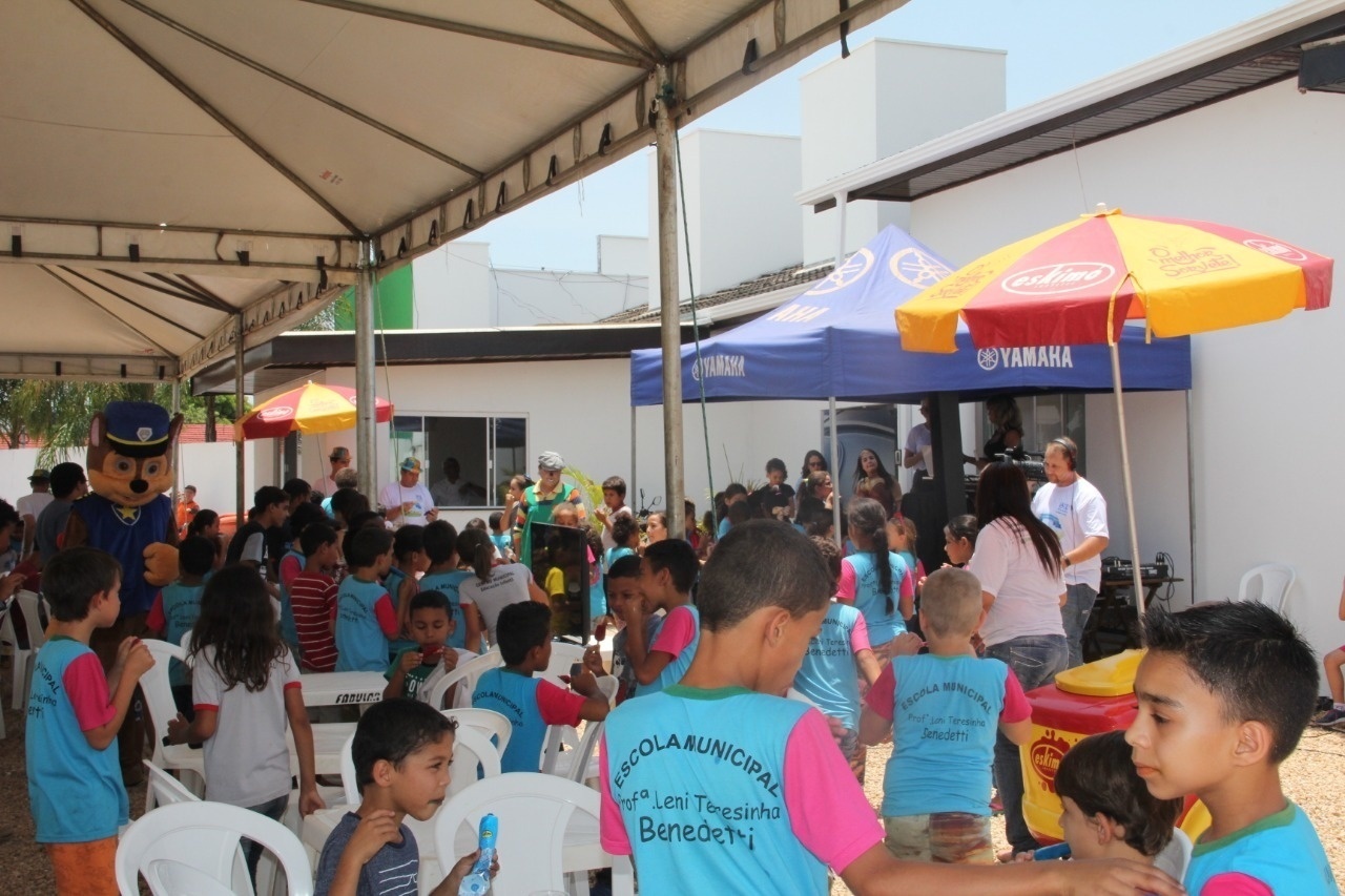TV Capital festeja dia das crianças com alunos da rede municipal