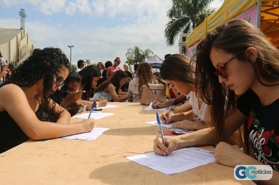 TV Capital festeja dia das crianças com alunos da rede municipal