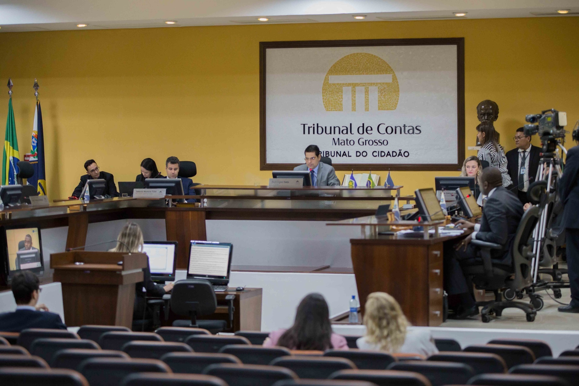 TCE emite parecer favorável à aprovação das contas de 19 prefeitos