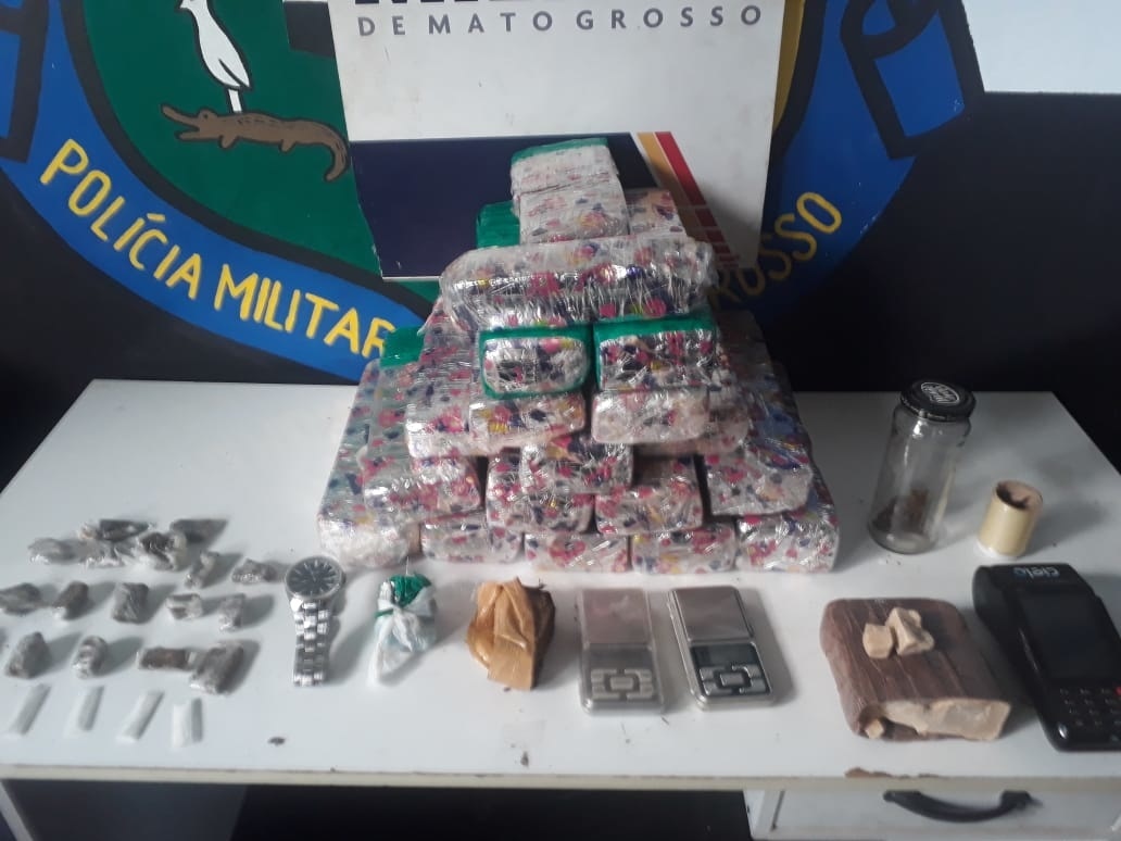 Sete pessoas são presas com maconha em Sinop