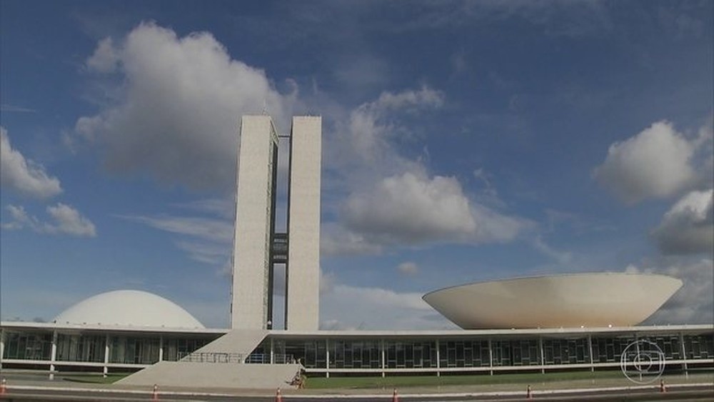 Deputados federais e senadores eleitos e até reeleitos por MT vão receber auxílio-mudança de R$ 33,7 mil