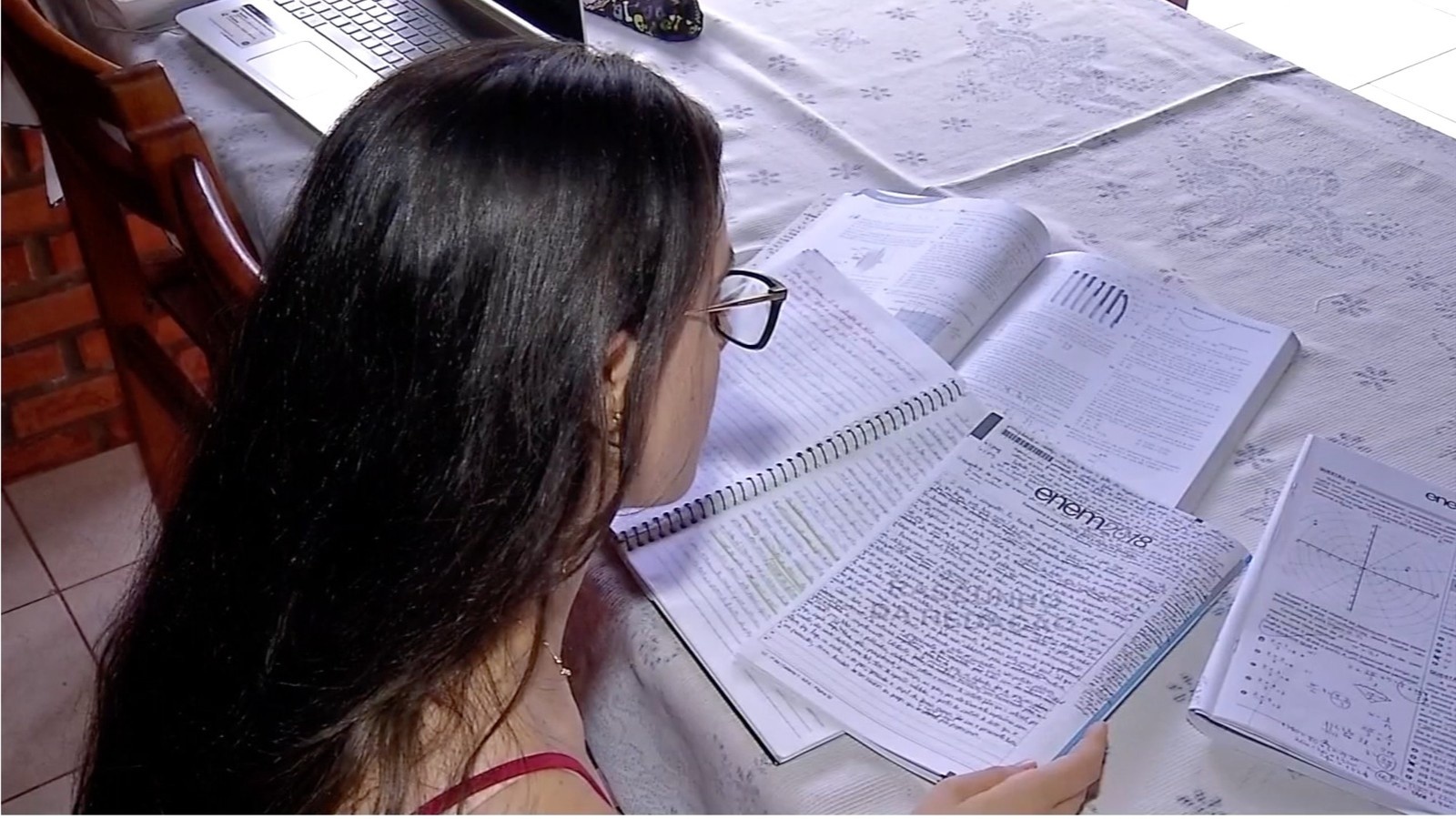 Aluna mato-grossense se inspira em música de Zé ramalho e tira nota mil na redação do Enem