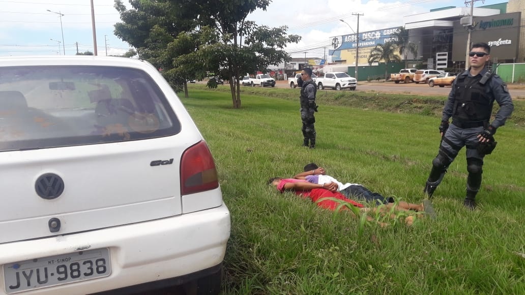 Polícia recupera carro furtado por adolescentes no fim de semana