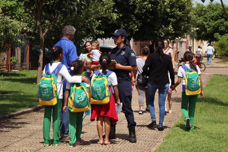 Blitz educativa percorre dez escolas nesta semana