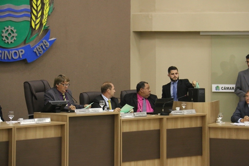 Nova eleição inverte completamente formação das comissões