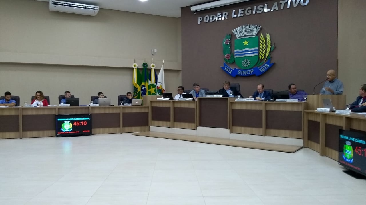 Vereadores autorizam prefeitura fazer empréstimo R$ 99 milhões