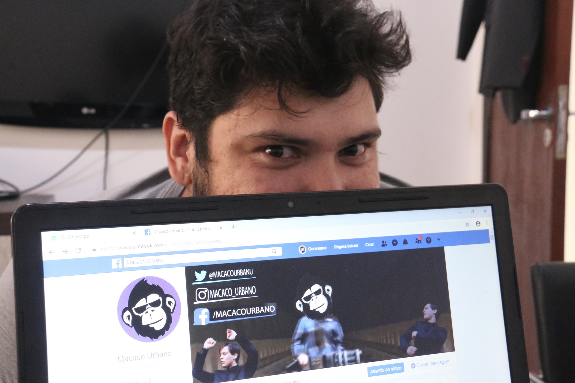 Geração digital: Conheça o Sinopense que viralizou na internet com página de humor