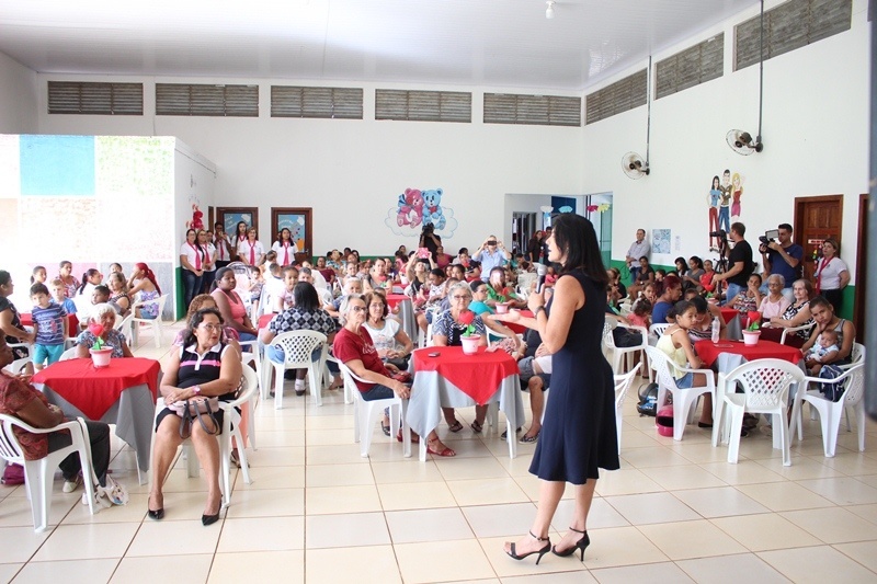 Atividades do mês da mulher continuam nesta segunda no CREAS e unidade do CRAS
