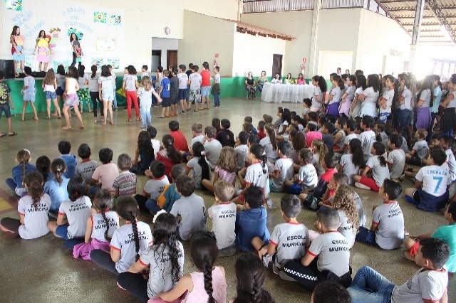 Educação nomeia novos professores de seletivo