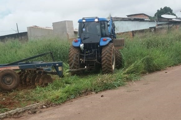 Secretaria realiza limpeza de áreas institucionais de Sinop