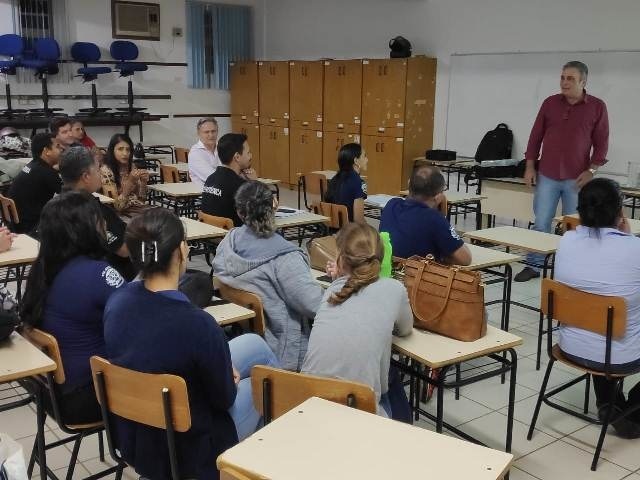 Usina Sinop é tema de palestra em escola técnica