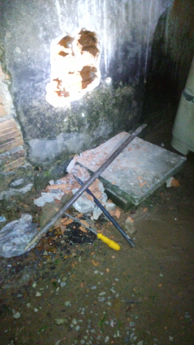 3 pessoas são presas por manterem família refém em Sinop