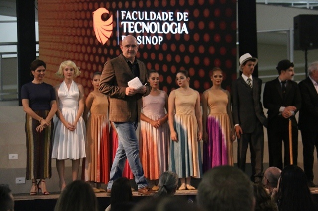 Nova faculdade de Sinop estreia com um show de arte