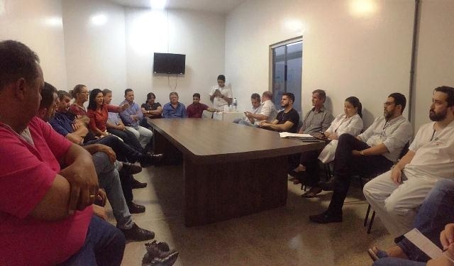 Prefeita de Sinop e vereadores se reúnem com equipe técnica do Hospital Regional