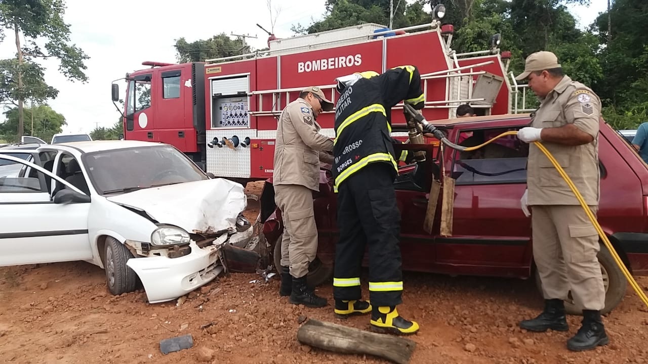 Acidente de trânsito em Sinop deixa 5 vítimas, uma em estado grave