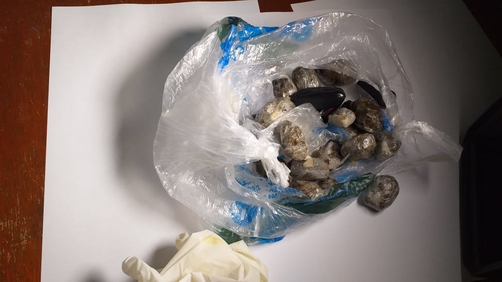 Homem engole porções de maconha mas é levado a UPA para expelir