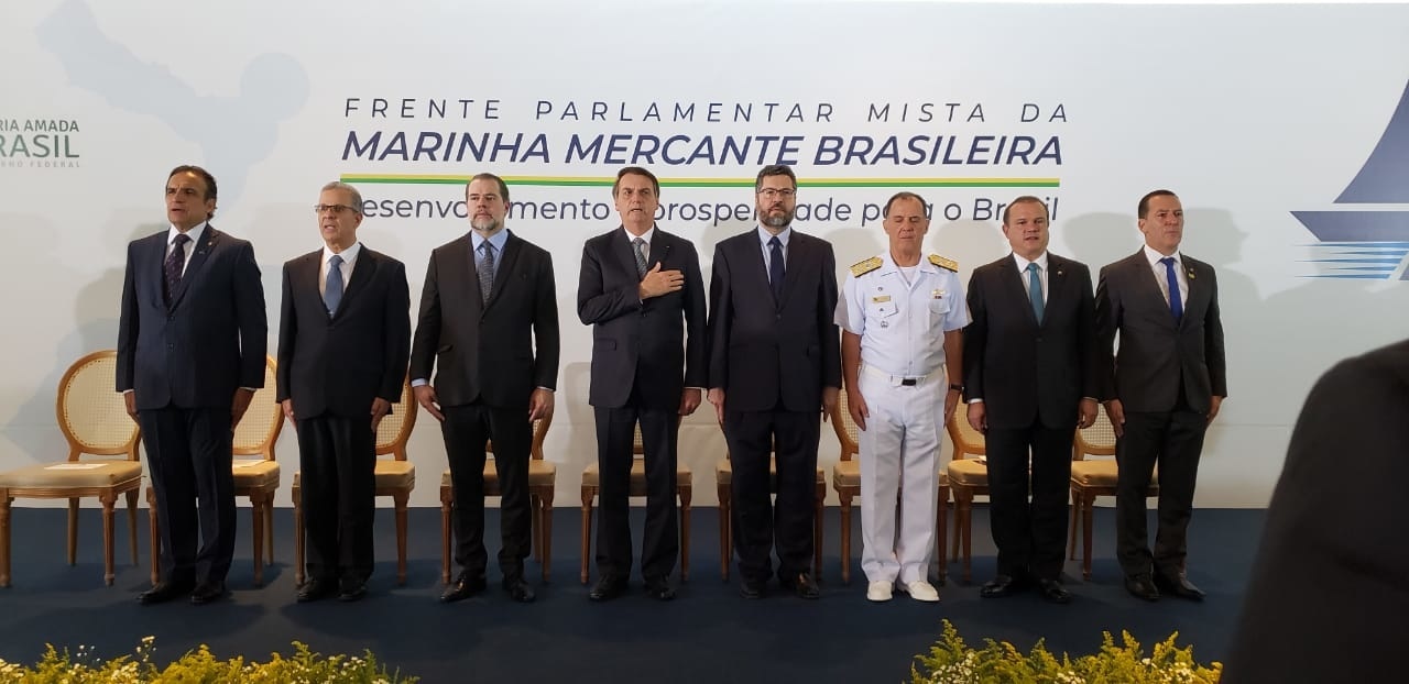 Senador pede a Bolsonaro medidas para destravar a logística