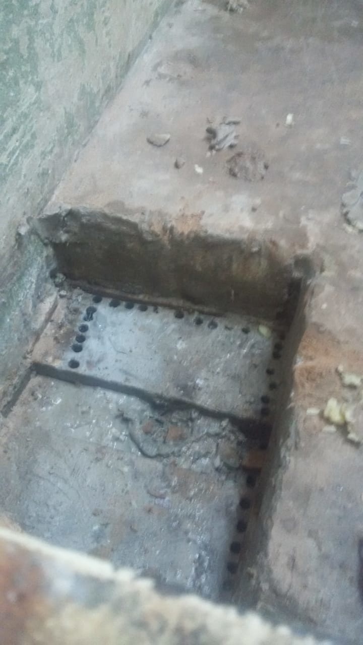 Início de túnel e diversos objetos são localizados dentro do Ferrugem