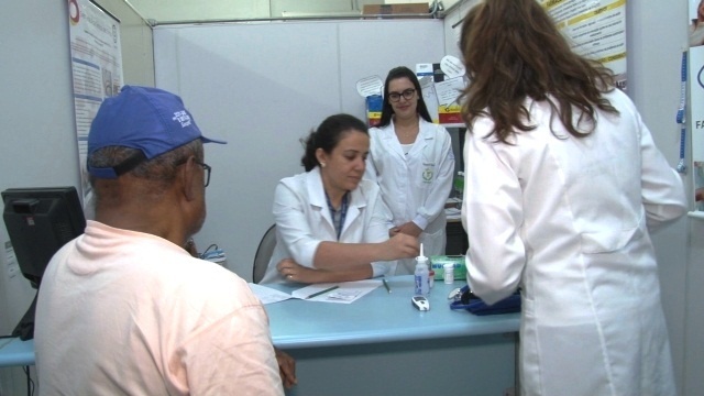 Prefeitura investe R$ 216 mil por mês na compra de medicamentos básicos