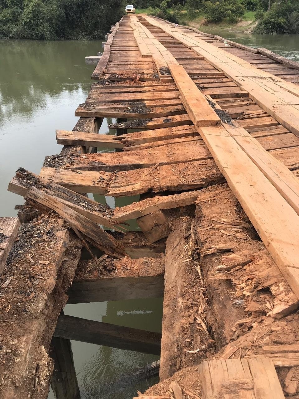 Ponte sobre o Rio Verde, na MT 560, é interditada por danos estruturais