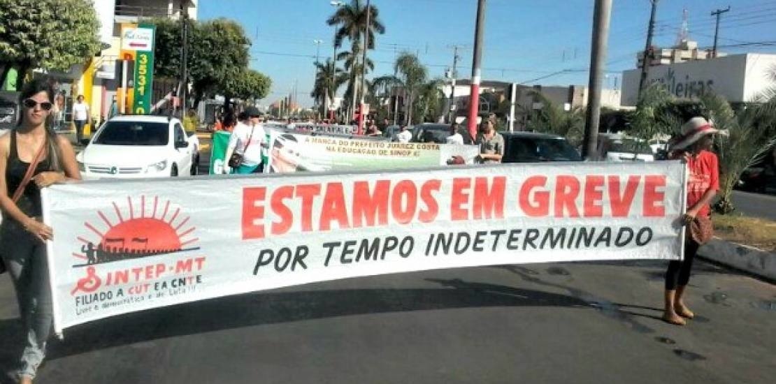 Após greve, governo bloqueia 30% de valor repassado a Sintep