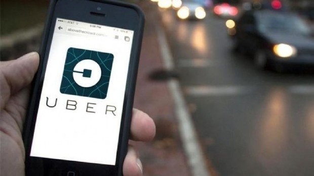Aplicativo Uber é condenado a pagar R$ 5 mil por atrasar viagem e fazer passageiro perder voo
