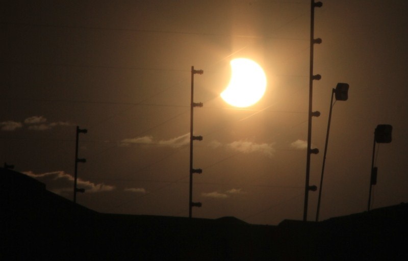 Uma pequena sombra no sol
