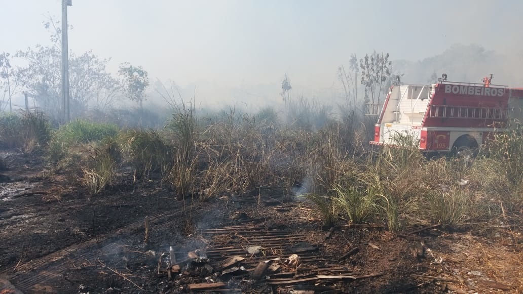 Incêndio atinge cerca de 10 hectares de uma chácara em Sinop