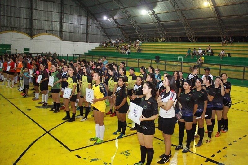 Municipal Feminino de Futsal avança para 6ª rodada com jogos neste domingo (21)